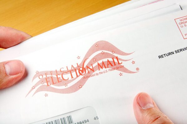 Absentee voting banner with envelope