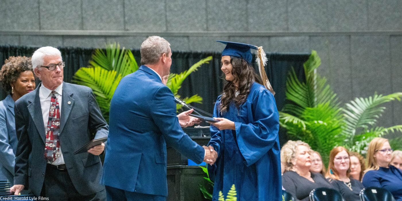 Tibal Graduation Mississippi Student Wins Fight to Wear Tribal Regalia at Graduation ...